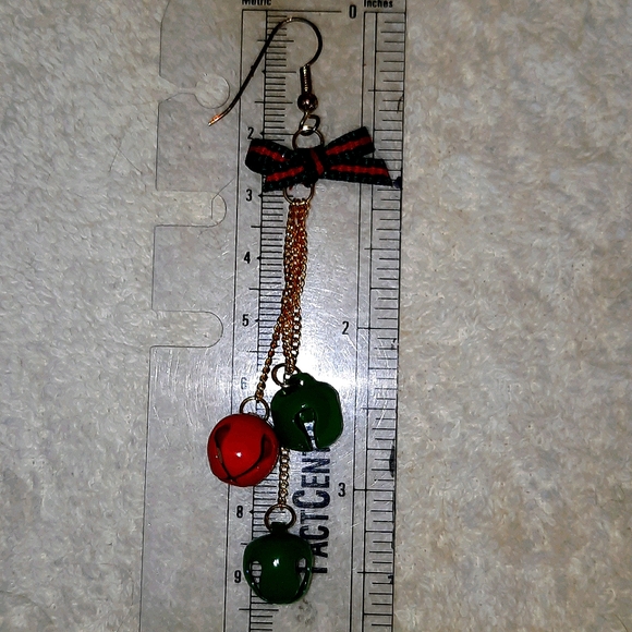 Earrings - Picture 4 of 4